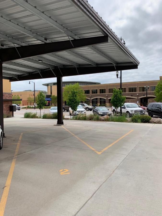 Your Downtown Rapid City Base Camp! Bagian luar foto
